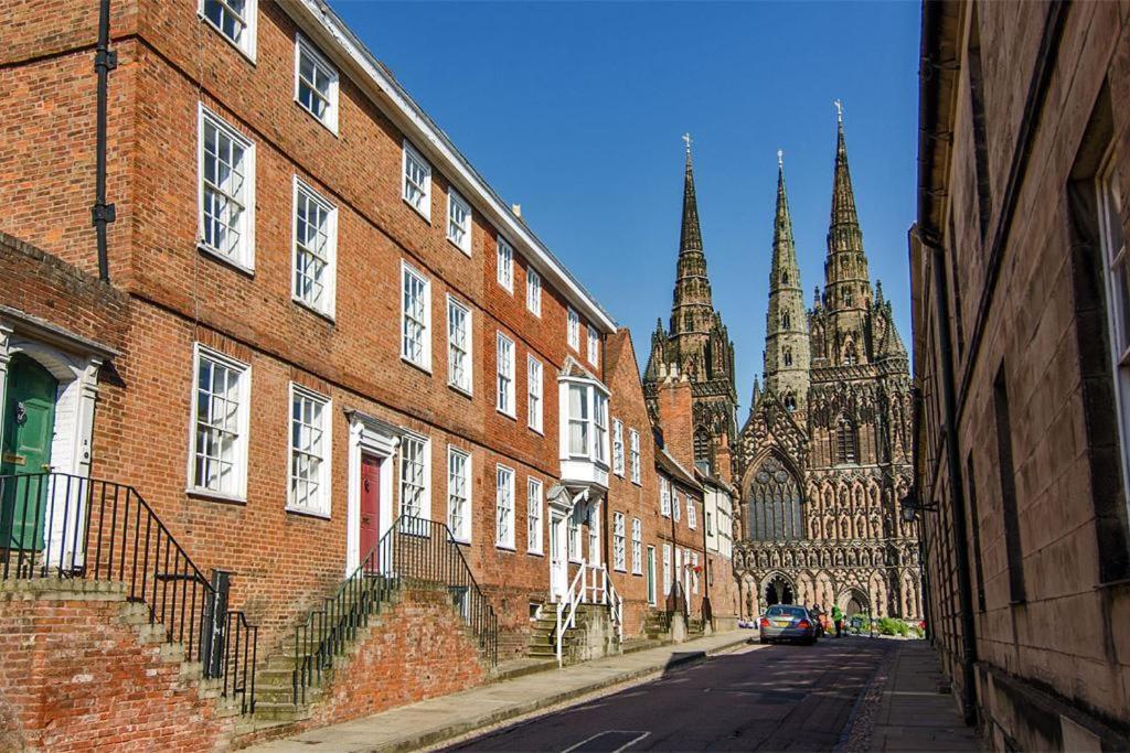 Cosy Lichfield Apartment ภายนอก รูปภาพ